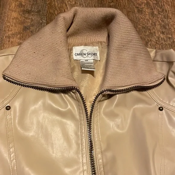 Brown leather jacket - Picture 2 of 3